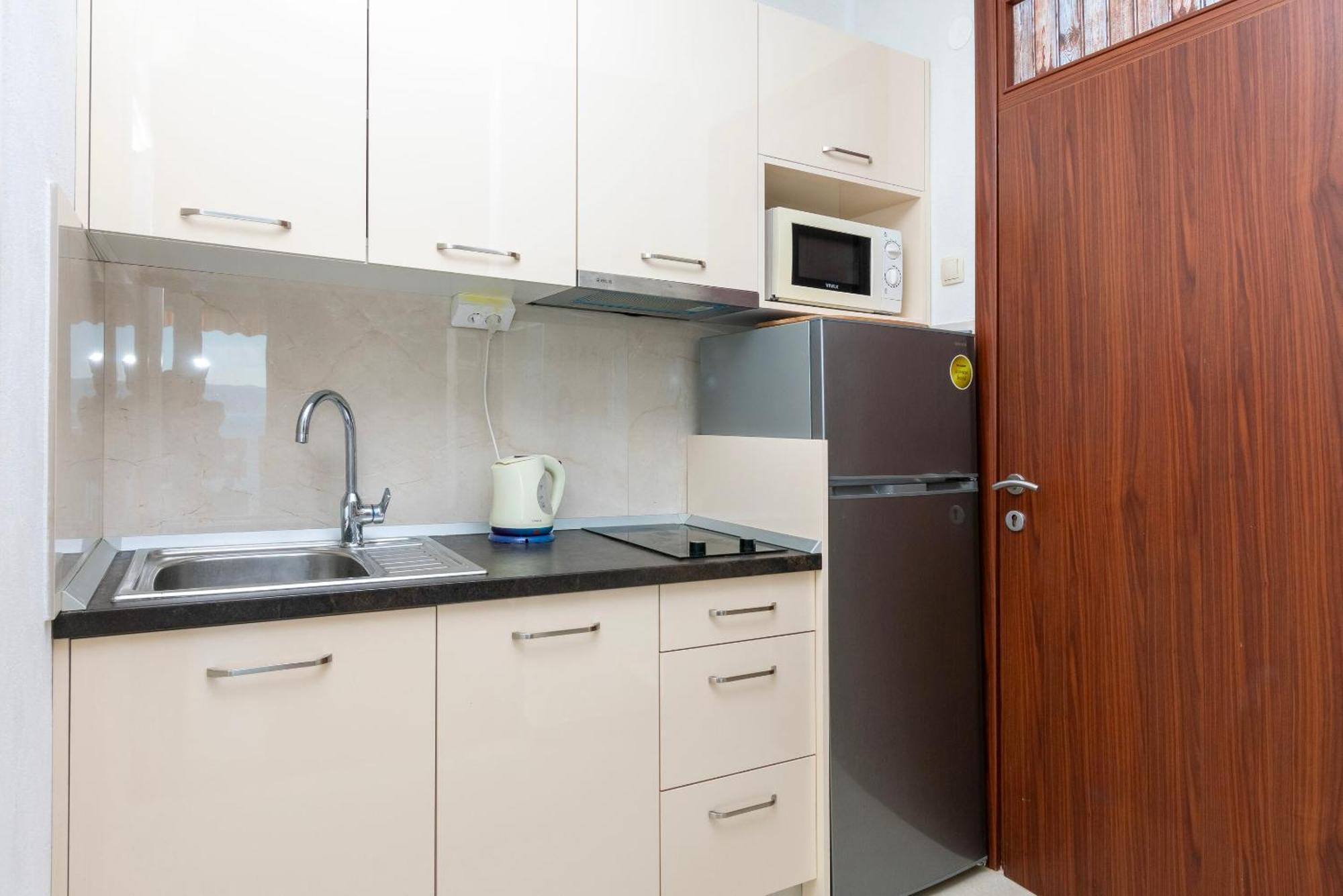 Apartments Ivo - Sea View; Pisak Εξωτερικό φωτογραφία