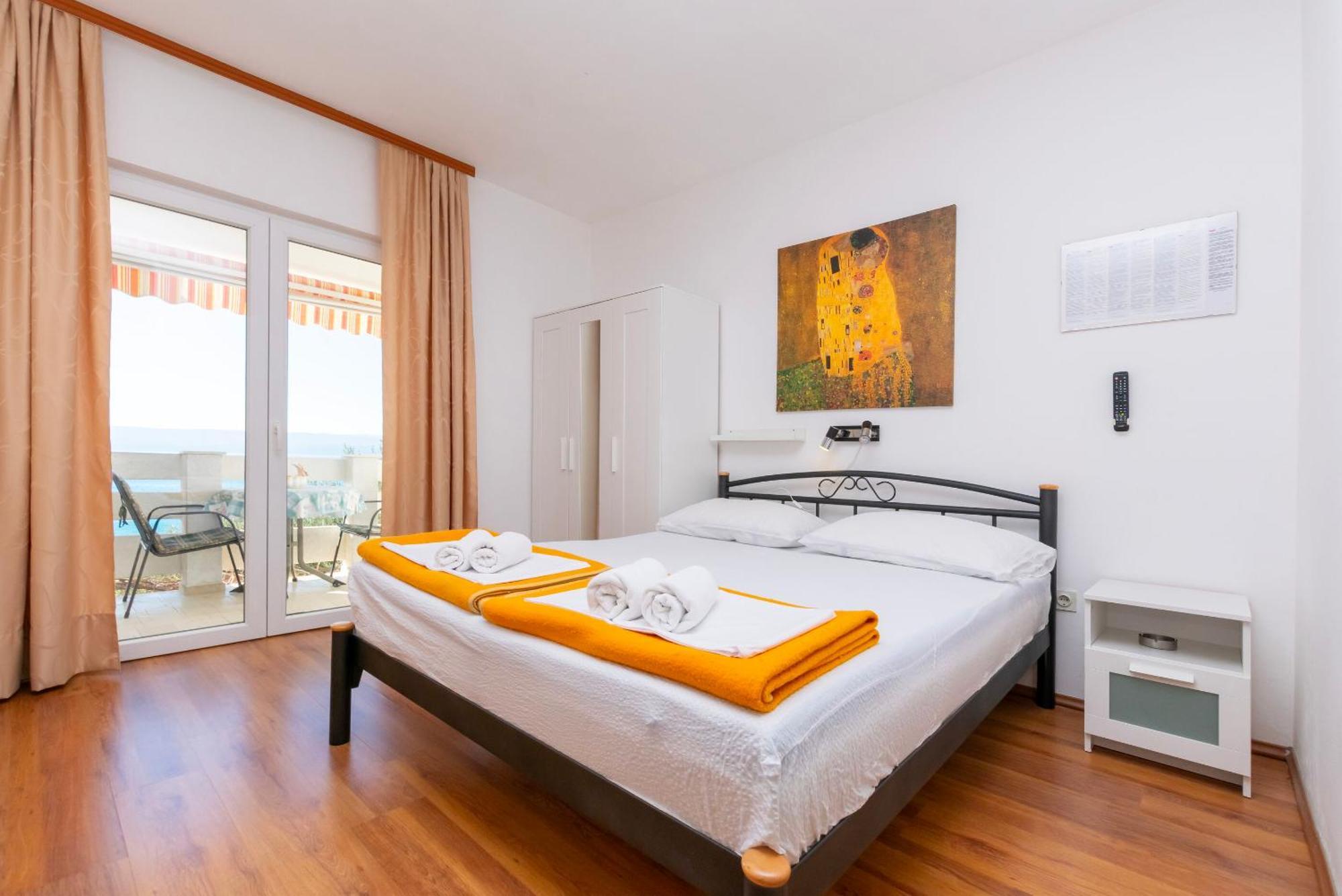 Apartments Ivo - Sea View; Pisak Εξωτερικό φωτογραφία