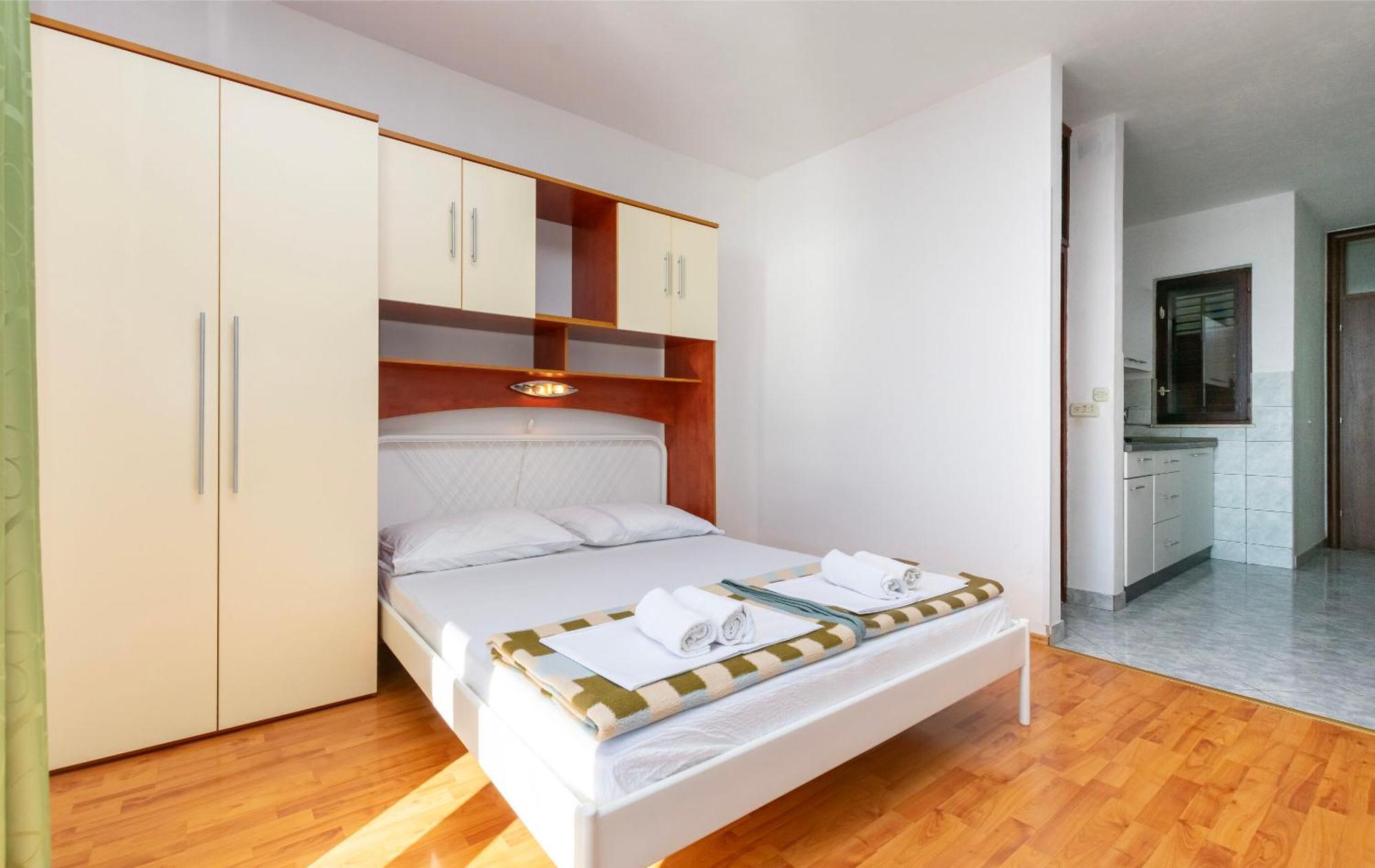Apartments Ivo - Sea View; Pisak Εξωτερικό φωτογραφία