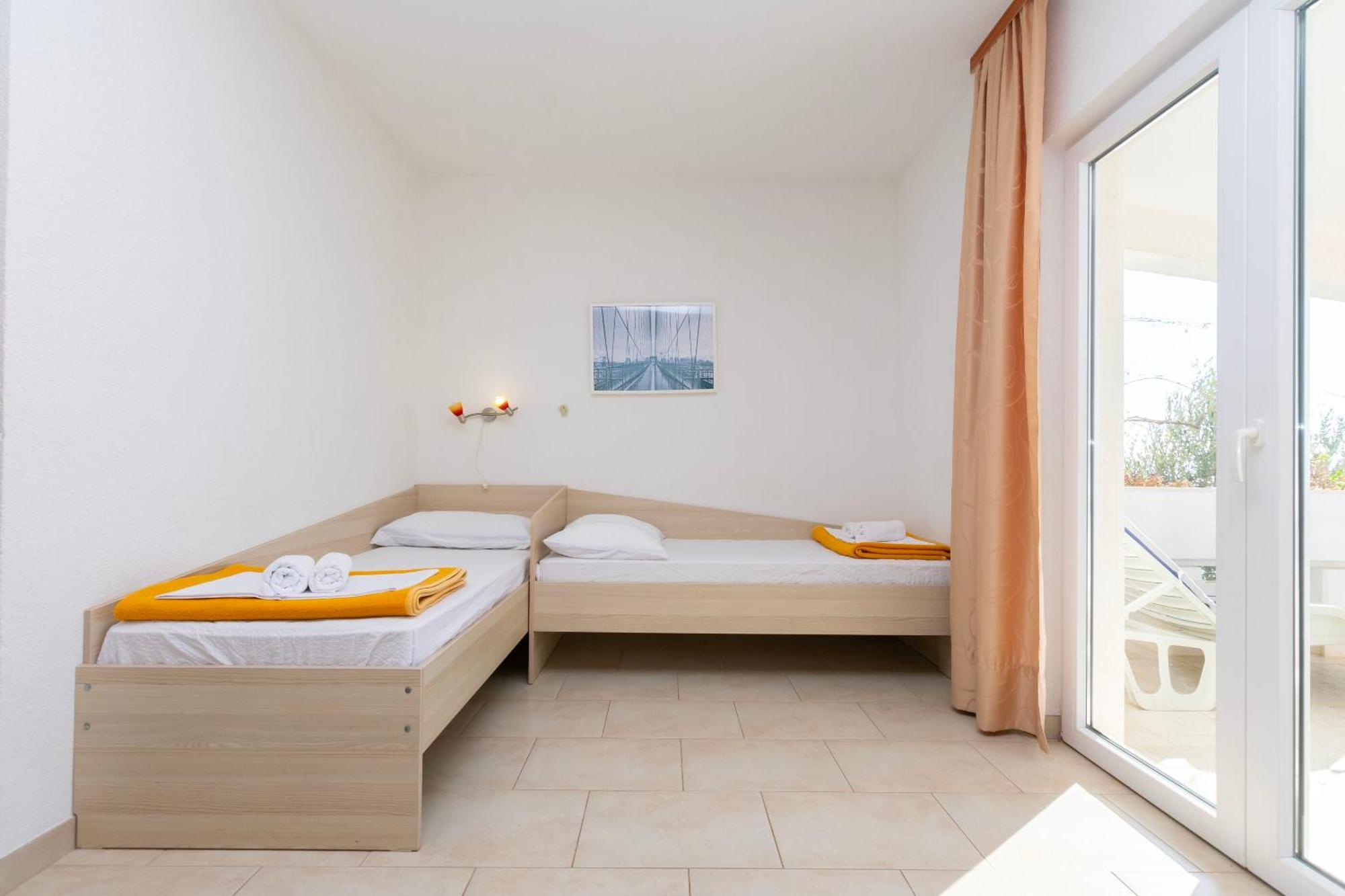 Apartments Ivo - Sea View; Pisak Εξωτερικό φωτογραφία